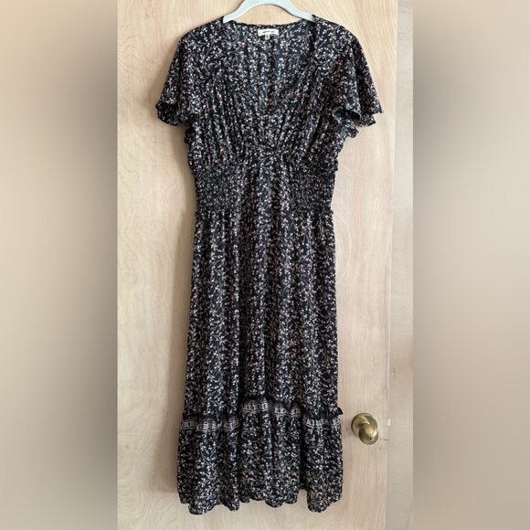 MAX STUDIO Floral Midi Dress Black Pink White Flutter Sleeve V-Neck Sz M - Picture 1 of 14